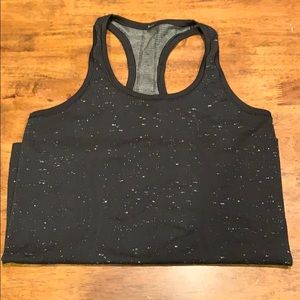 Lulu athletic top